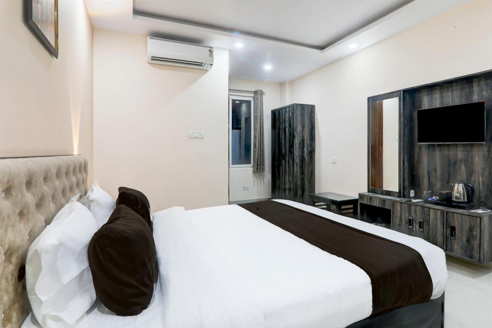 Hotel Super Townhouse Gls International Lucknow Zewnętrze zdjęcie