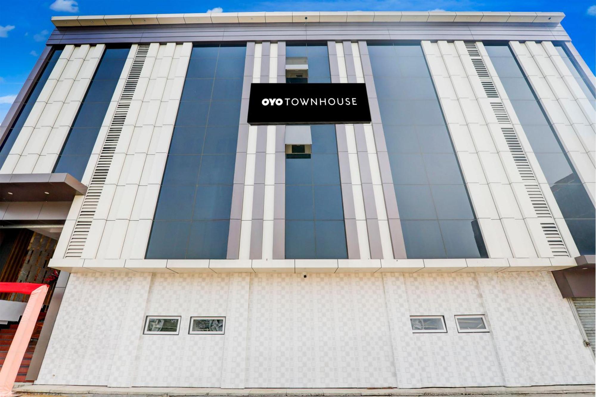 Hotel Super Townhouse Gls International Lucknow Zewnętrze zdjęcie