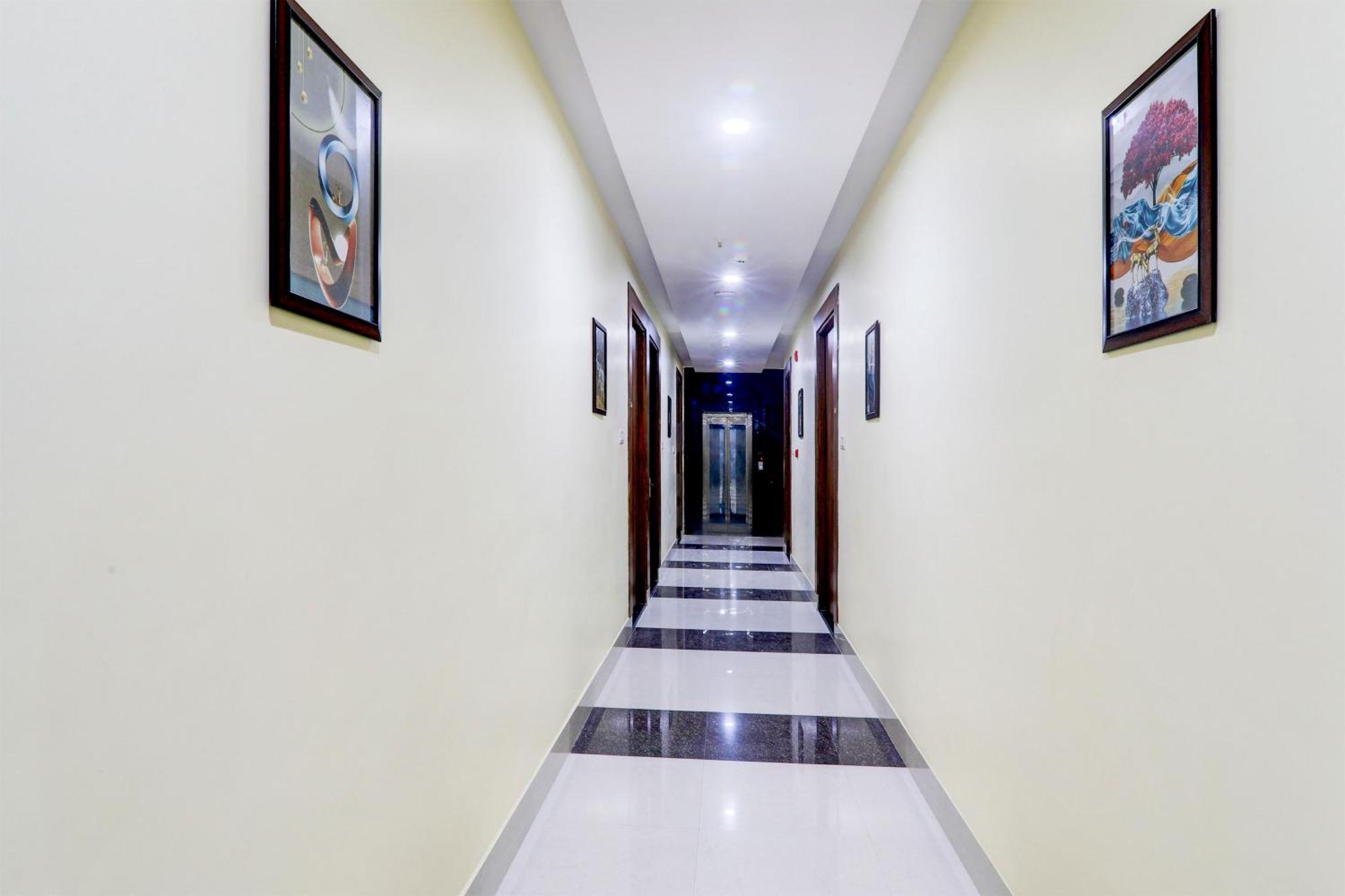 Hotel Super Townhouse Gls International Lucknow Zewnętrze zdjęcie